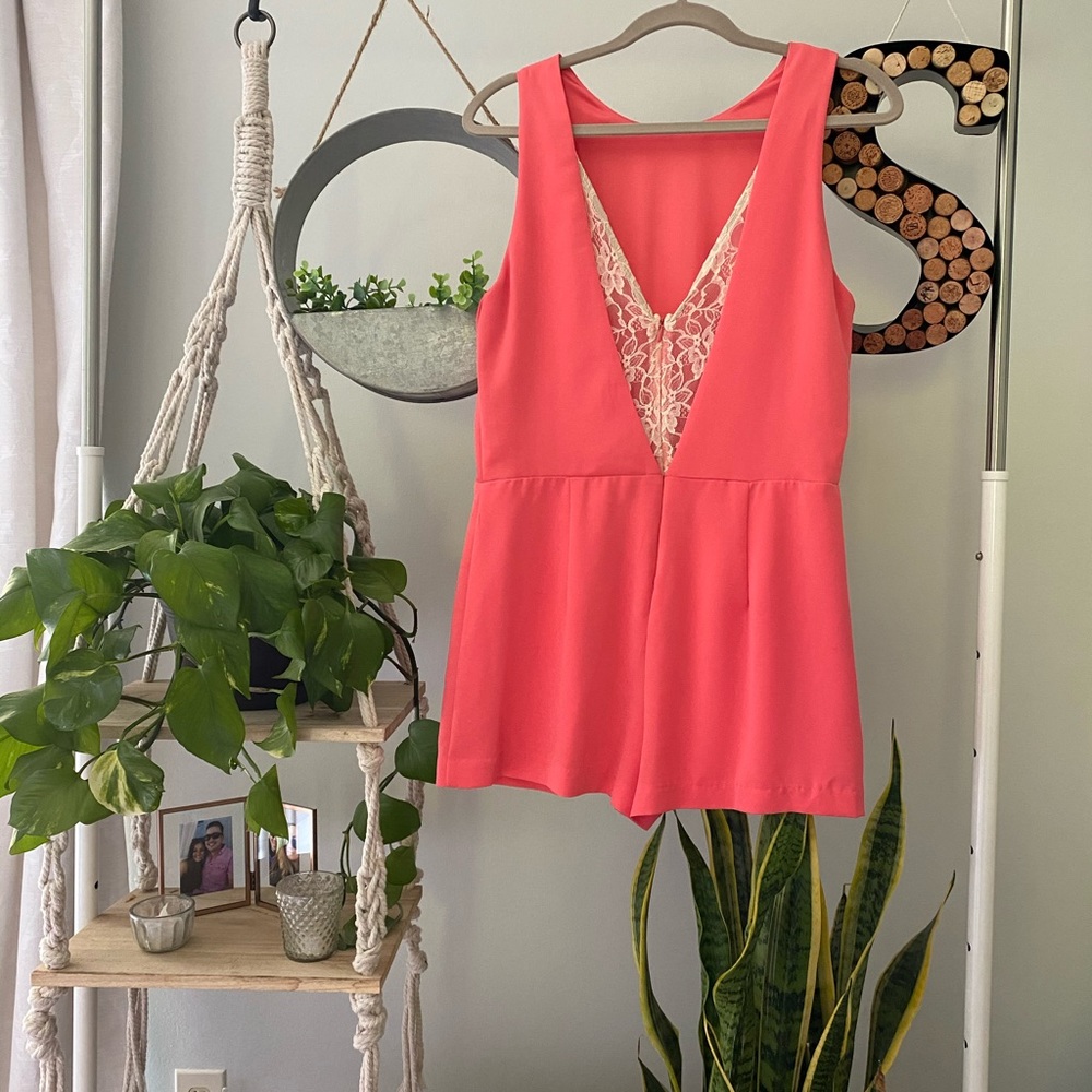 ASTR Romper with lace back medium